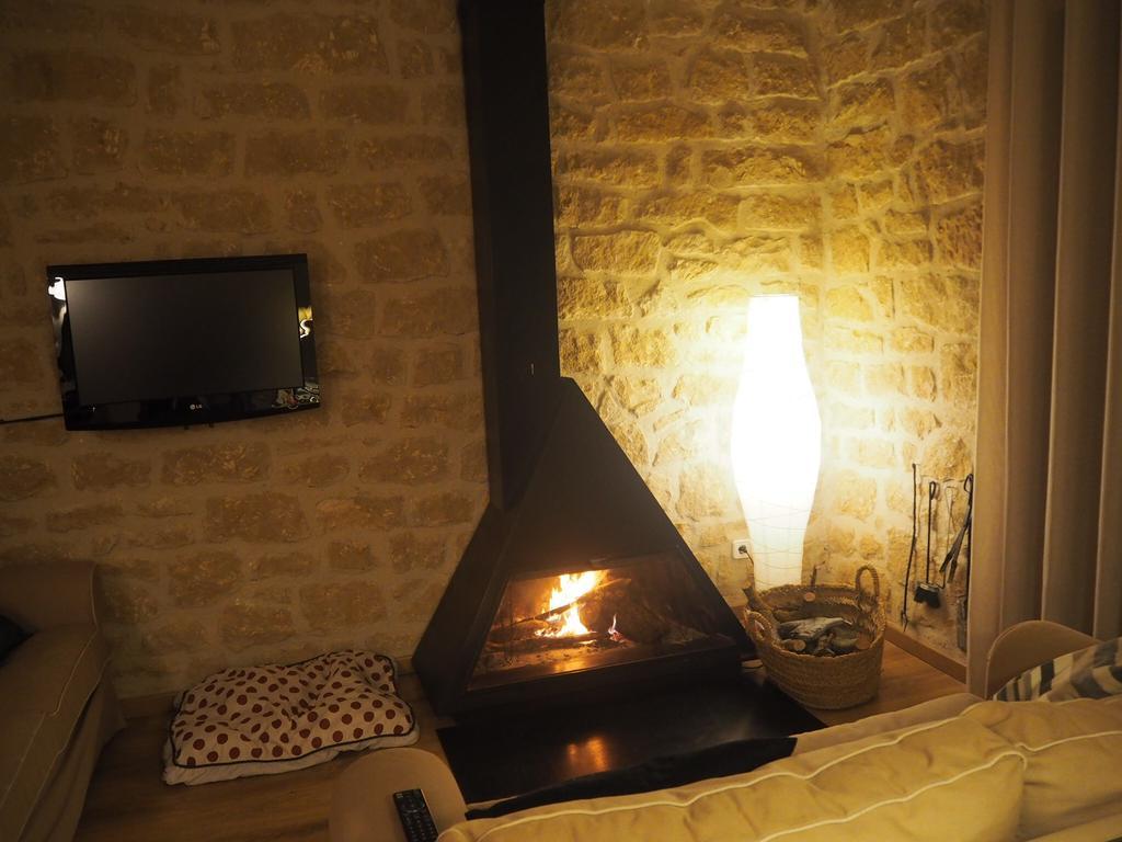 El Vilosell Vilosell Wine Hotel מראה חיצוני תמונה